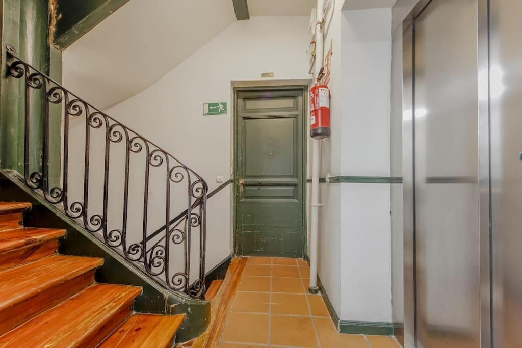 Modern Apt Para 6Px En La Plaza De Tirso De Molina Madrid Dış mekan fotoğraf