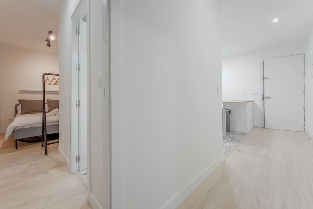 Modern Apt Para 6Px En La Plaza De Tirso De Molina Madrid Dış mekan fotoğraf
