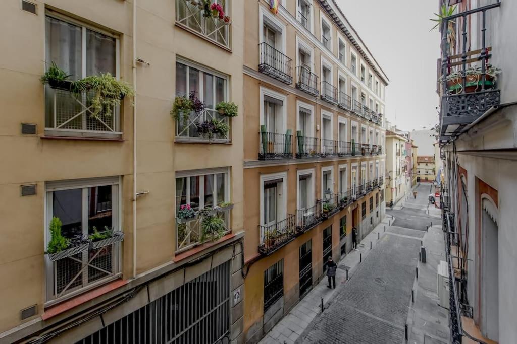 Modern Apt Para 6Px En La Plaza De Tirso De Molina Madrid Dış mekan fotoğraf